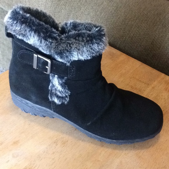 Khombu Shoes - Khombu boots